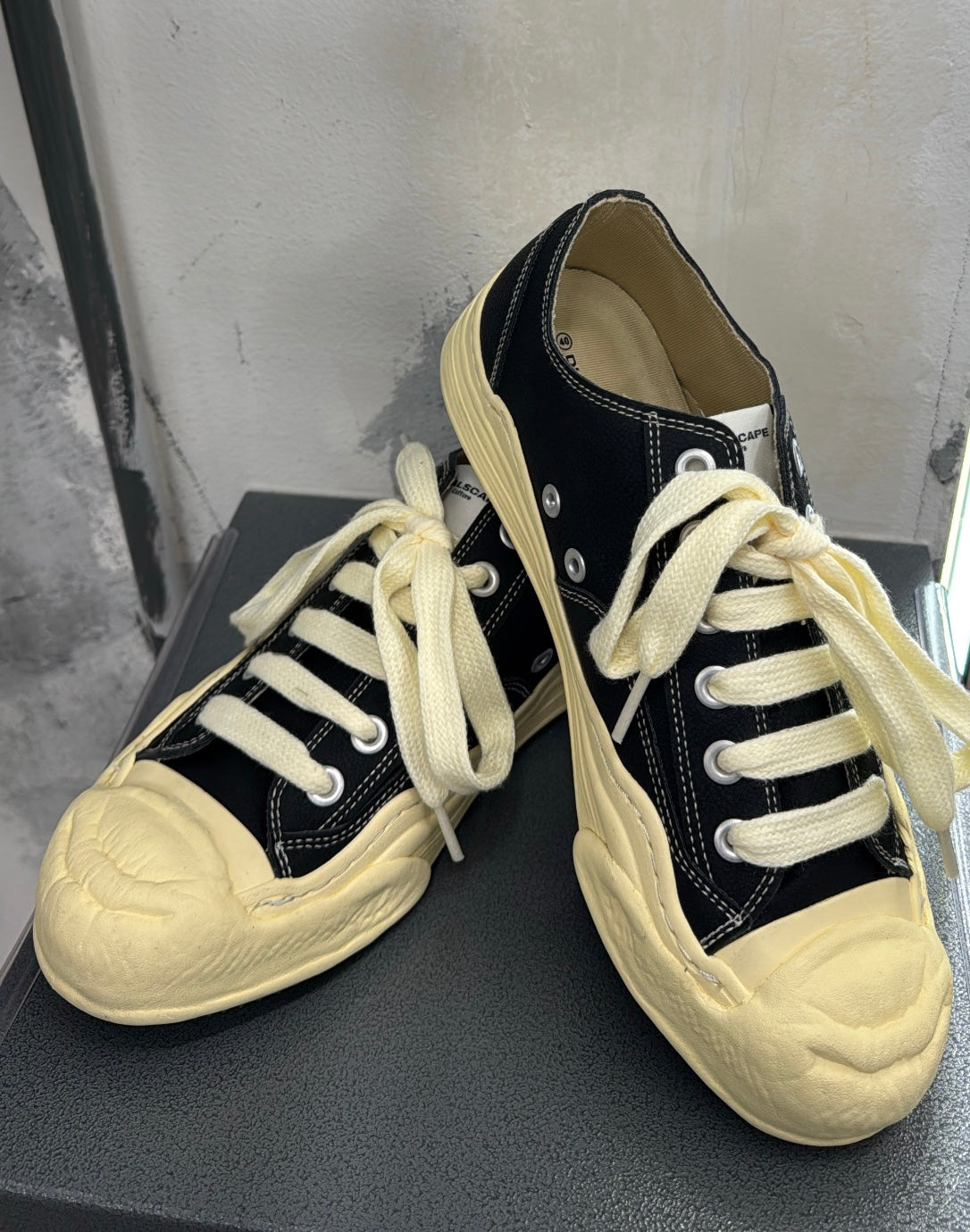 SCARPA IN PELLE NERA