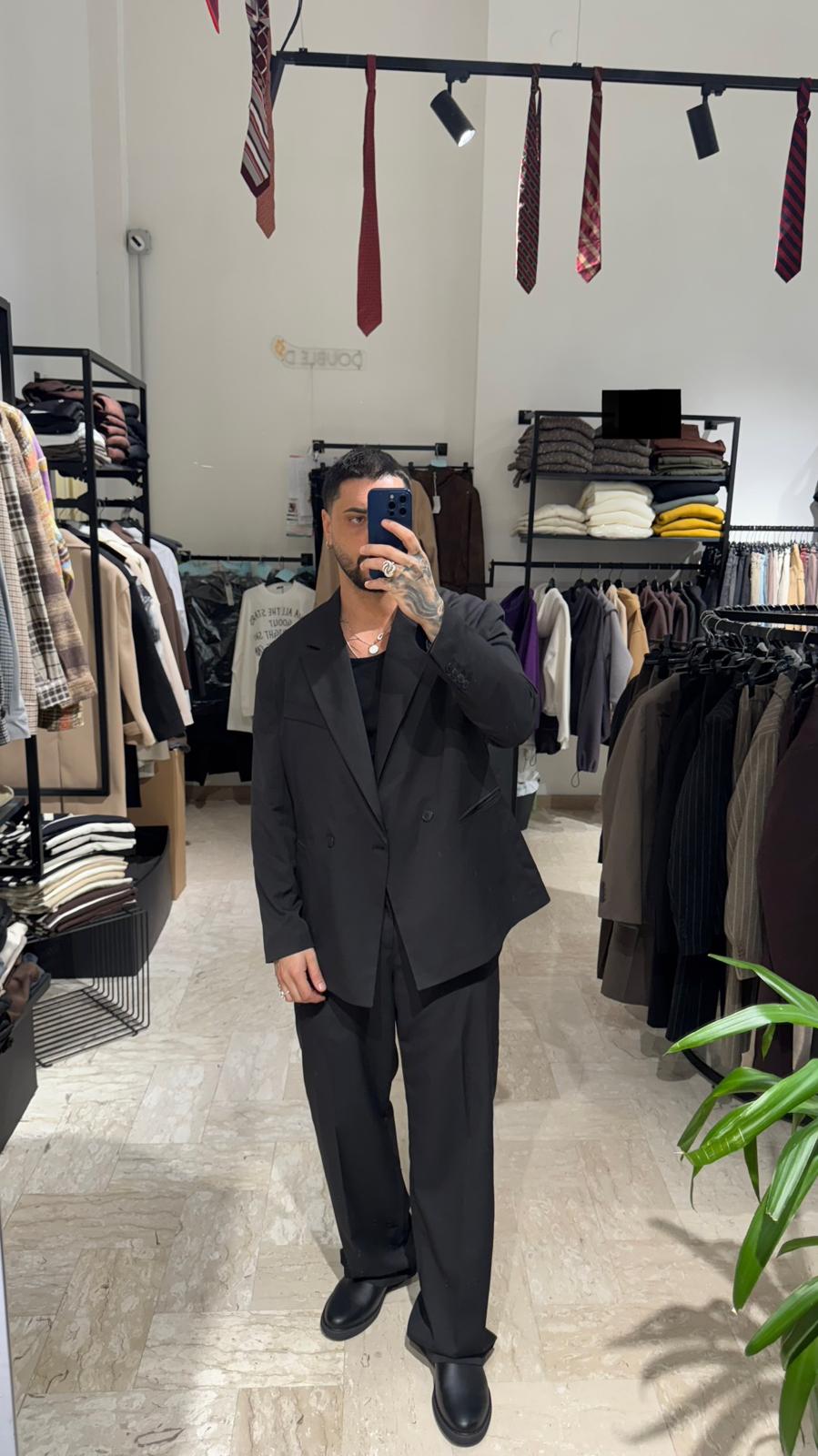 ABITO NERO OVER SIZE