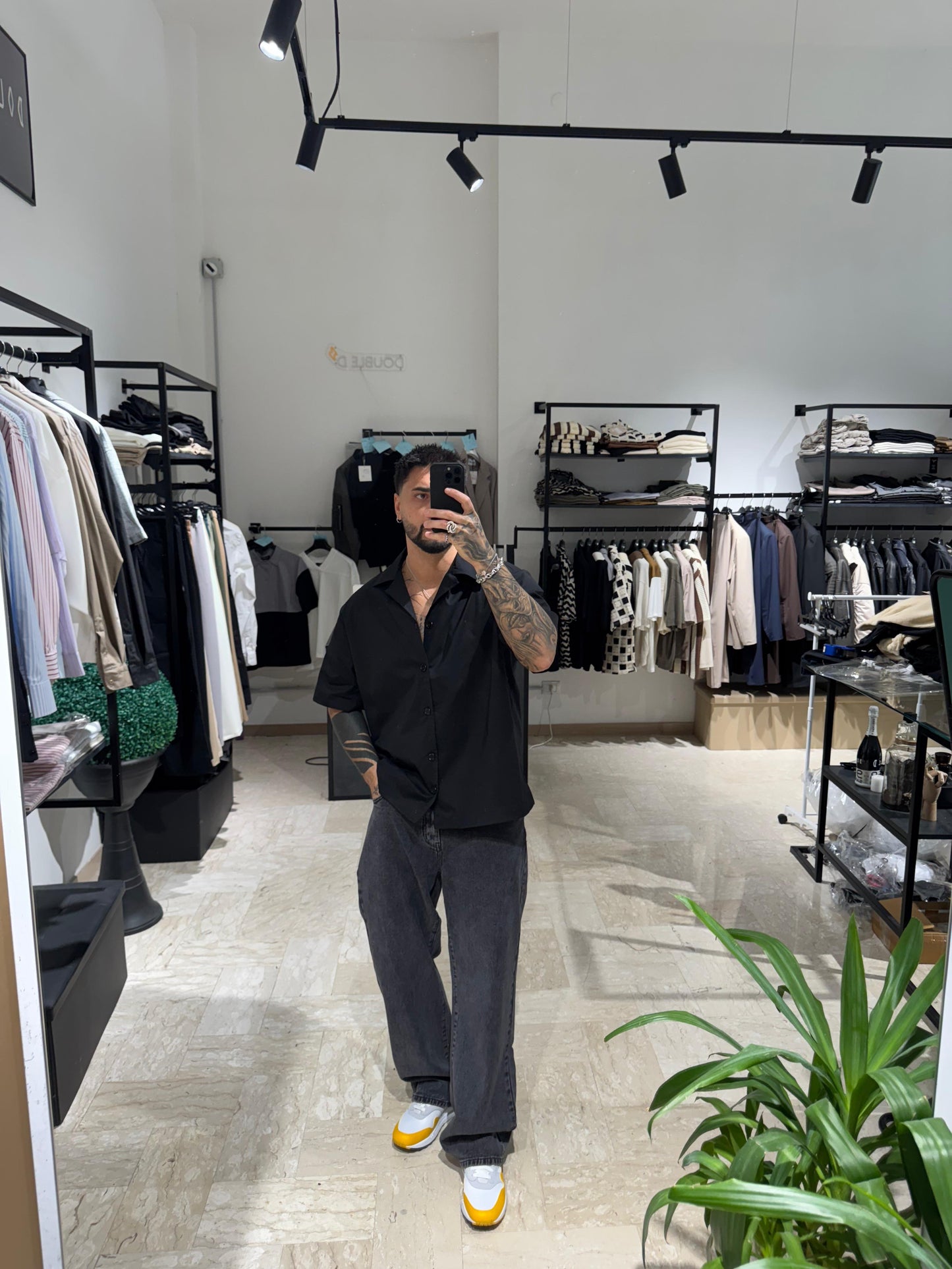 CAMICIA NERA CROP HYDO