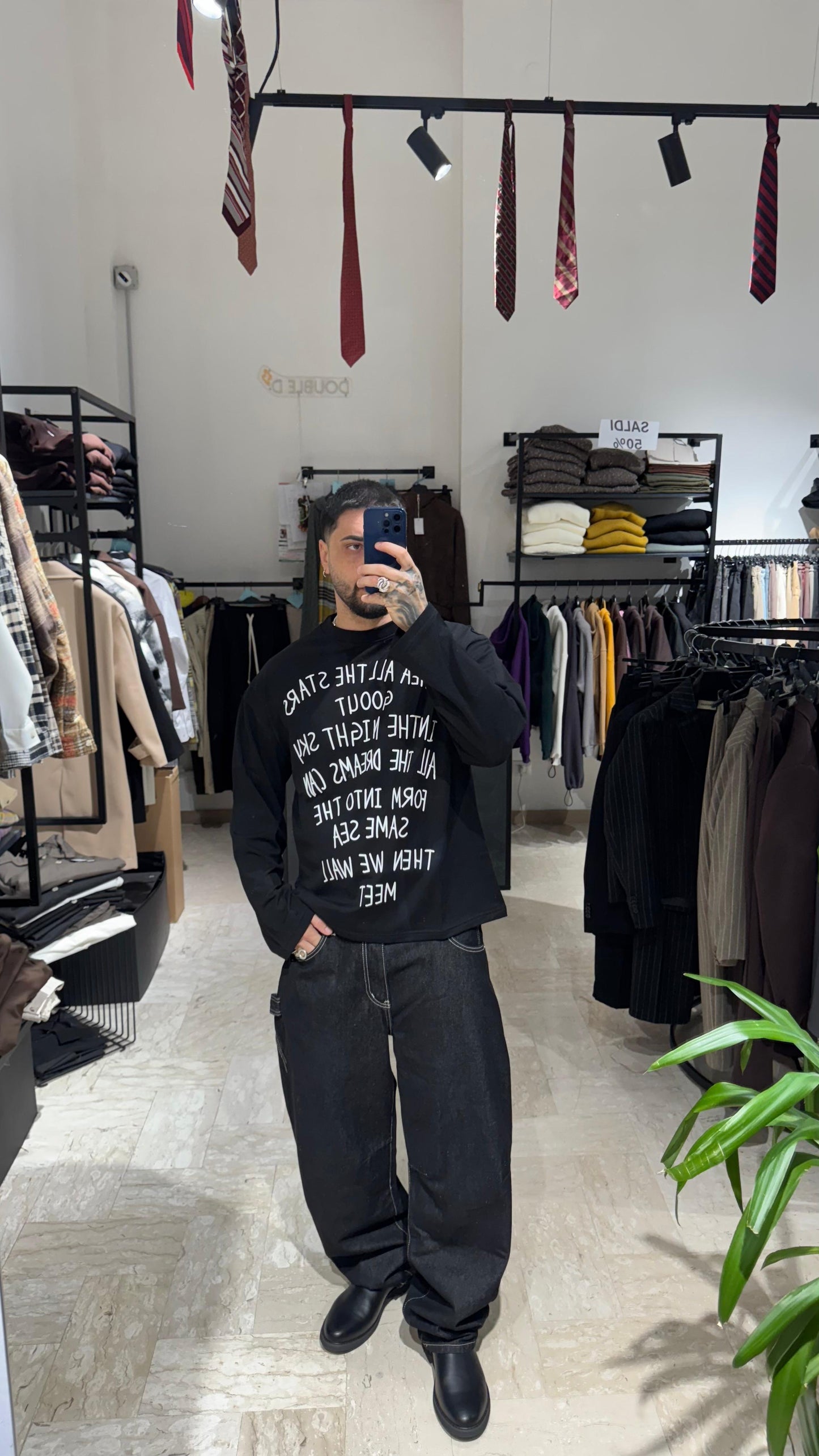 LONG SLEEVE NERA CON STAMPA GOMMATA