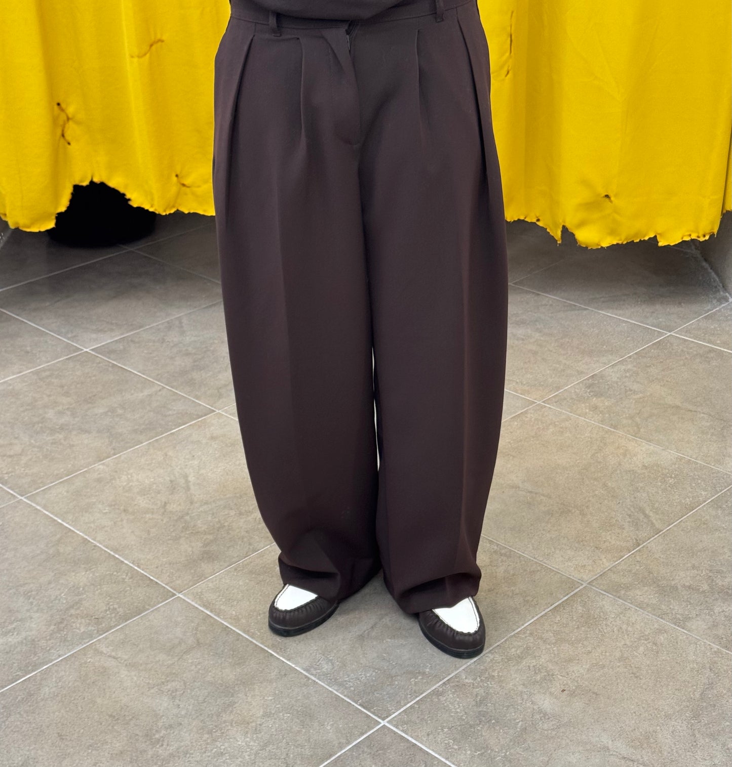 PANTALONE MORO SUPER BAGGY