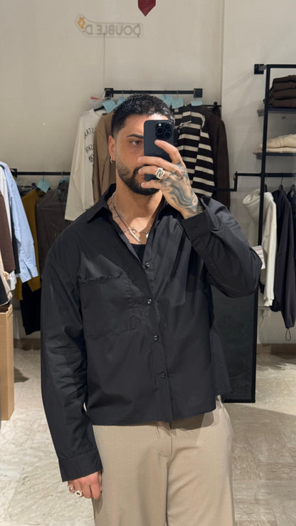 CAMICIA NERA CROP/OVER