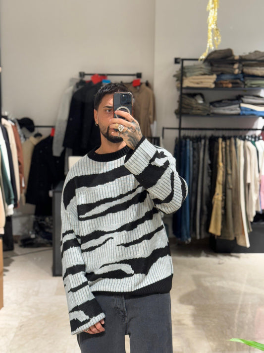 MAGLIONE ZEBRATO OVER