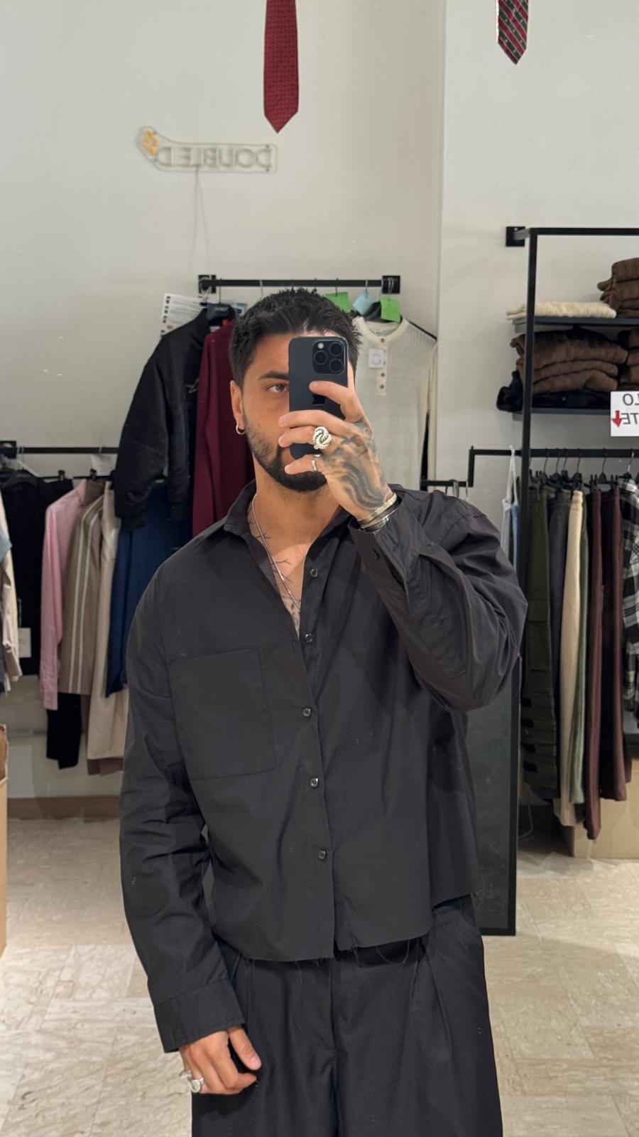 CAMICIA NERA CROP