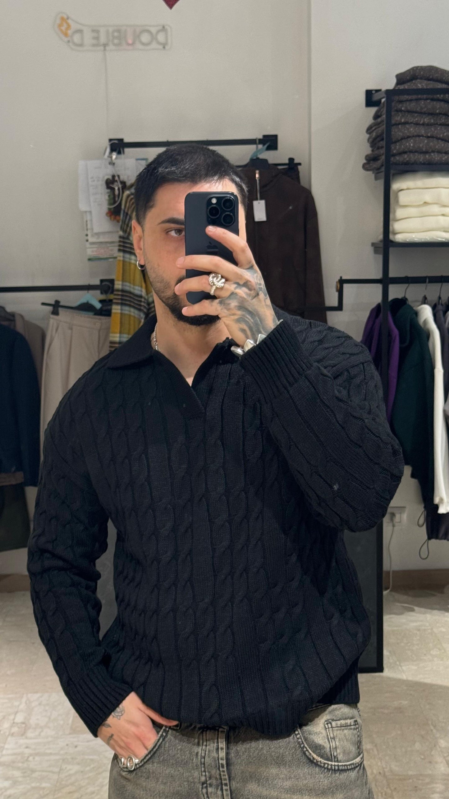 MAGLIONE NERO INTRECCIATO