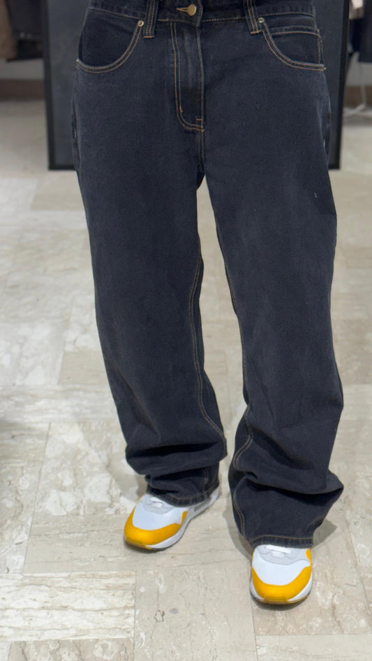 BAGGY NERO CON CUCITURE A CONTRASTO