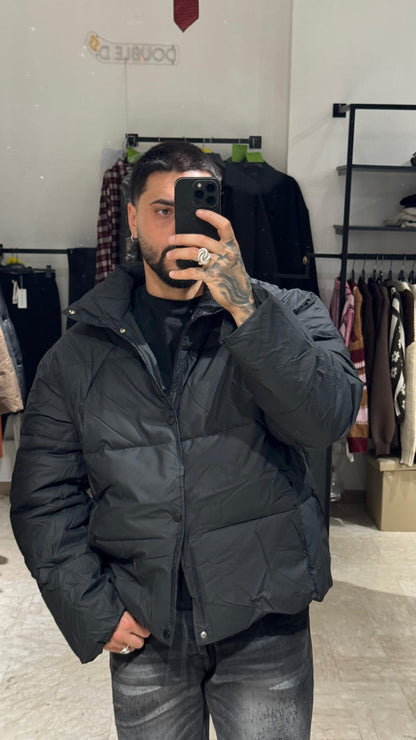 PUFFER NERO CROP CON PELLICCIA
