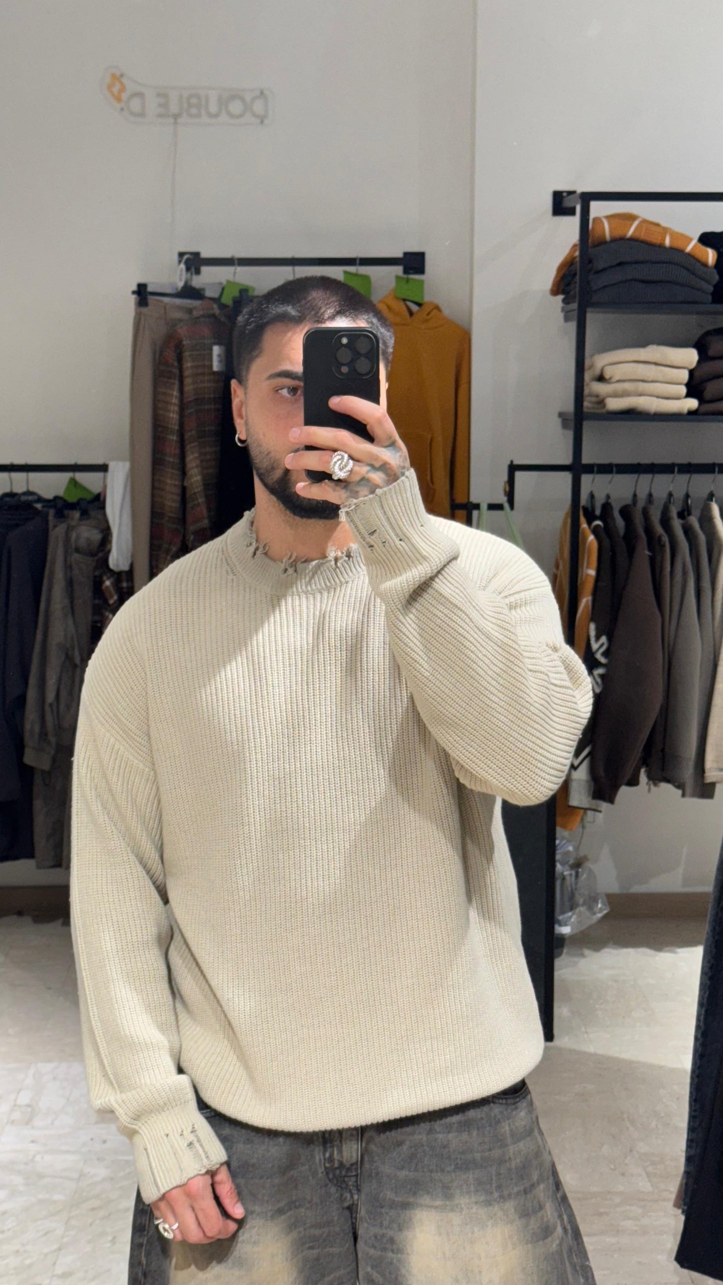 MAGLIONE BEIGE SFRANGIATO