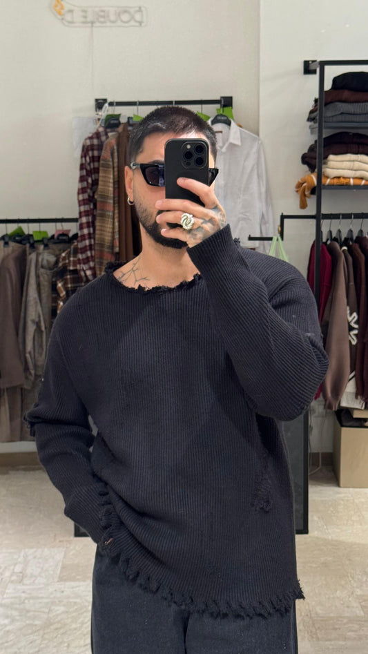 MAGLIONE NERO COLLO LARGO