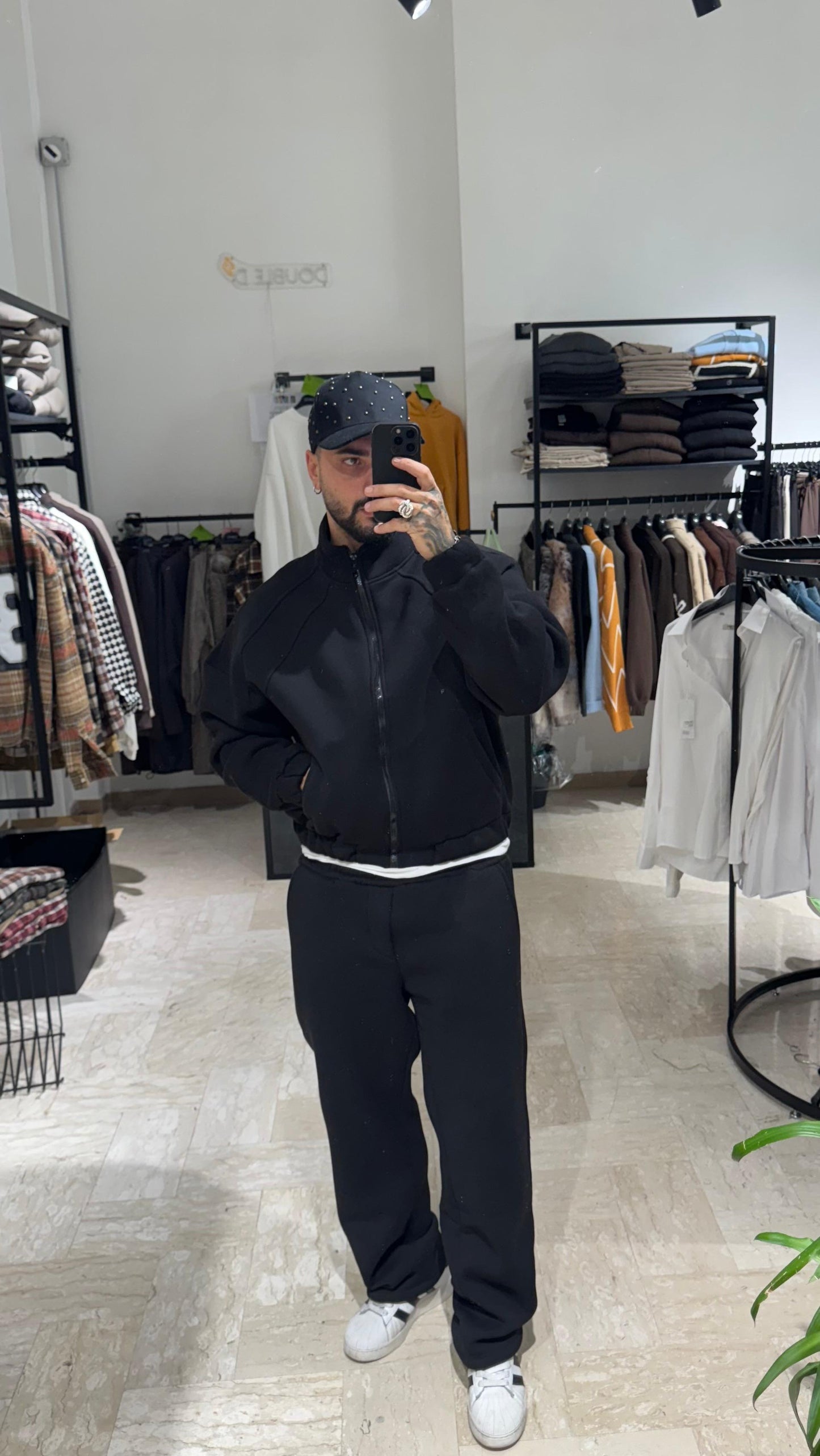 COMPLETO TUTA NERO CROP BOMBER