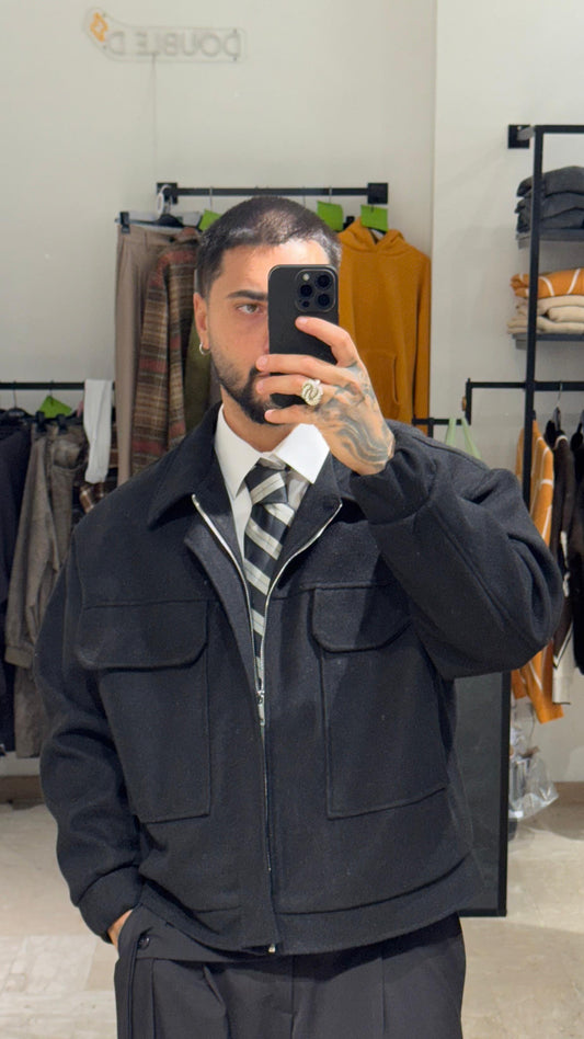 JACKET NERO CON TASCONI